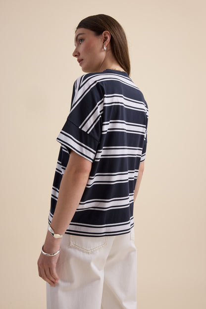 Christina Oversized Tee