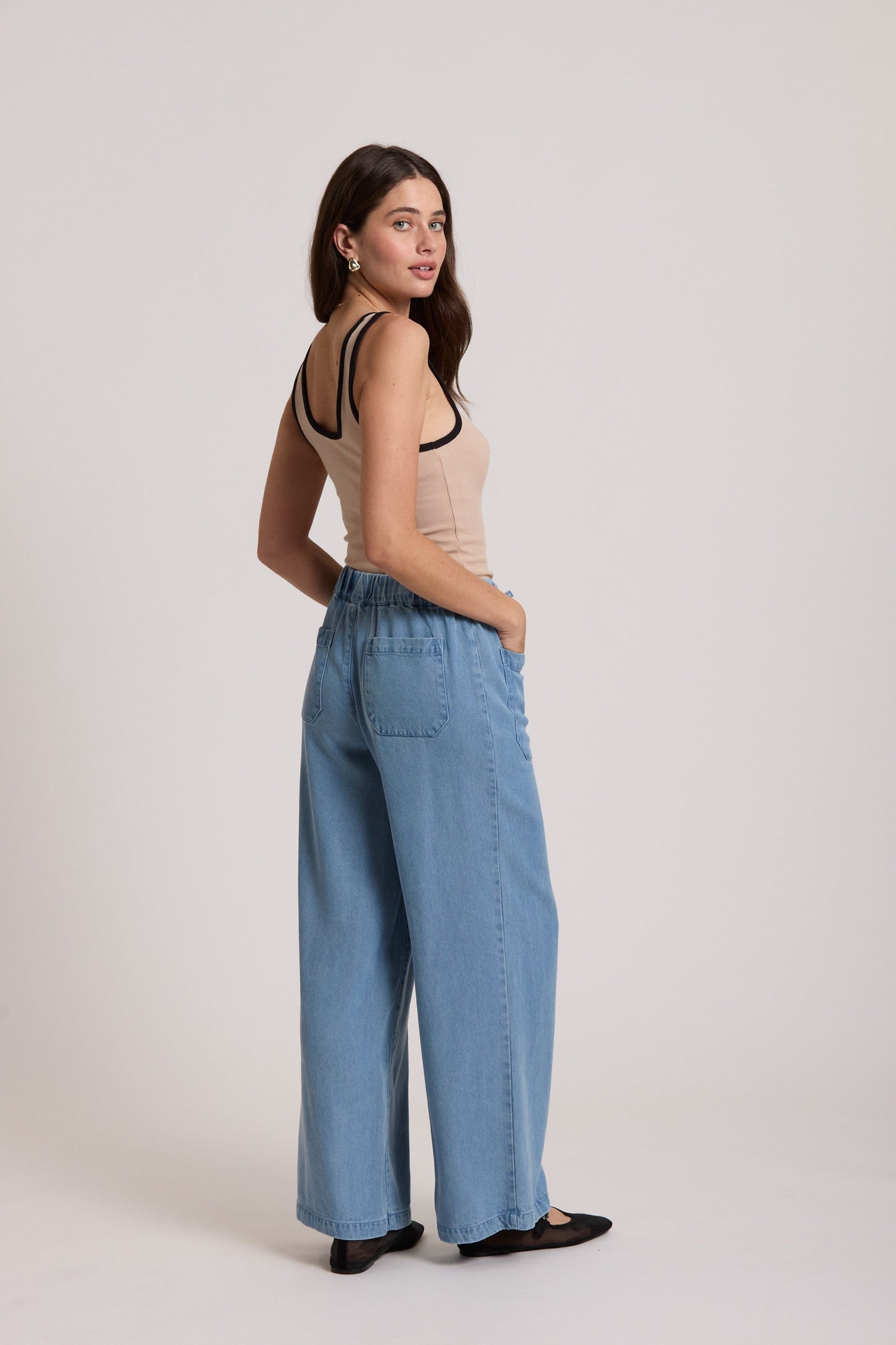 The Contrast Trim Tank