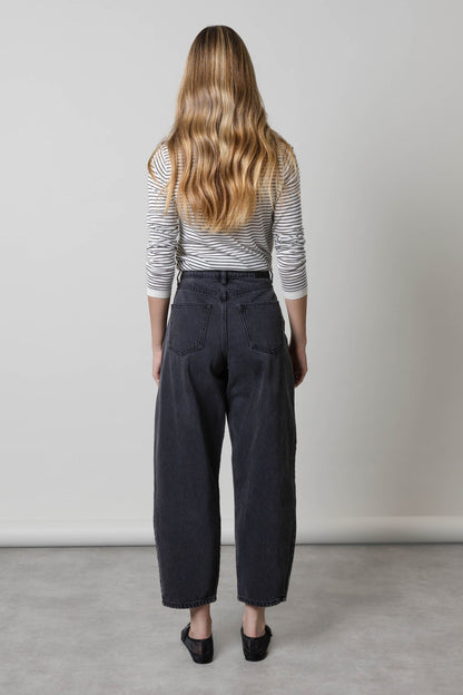 Montreal Barrel Leg Jeans