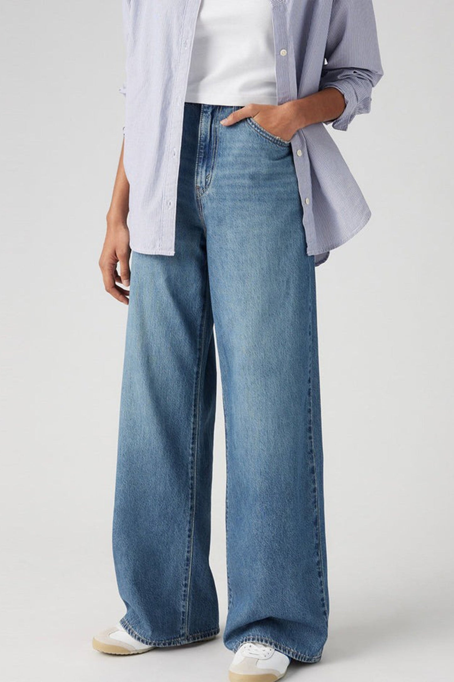 Levi's Cinch Baggy Jeans