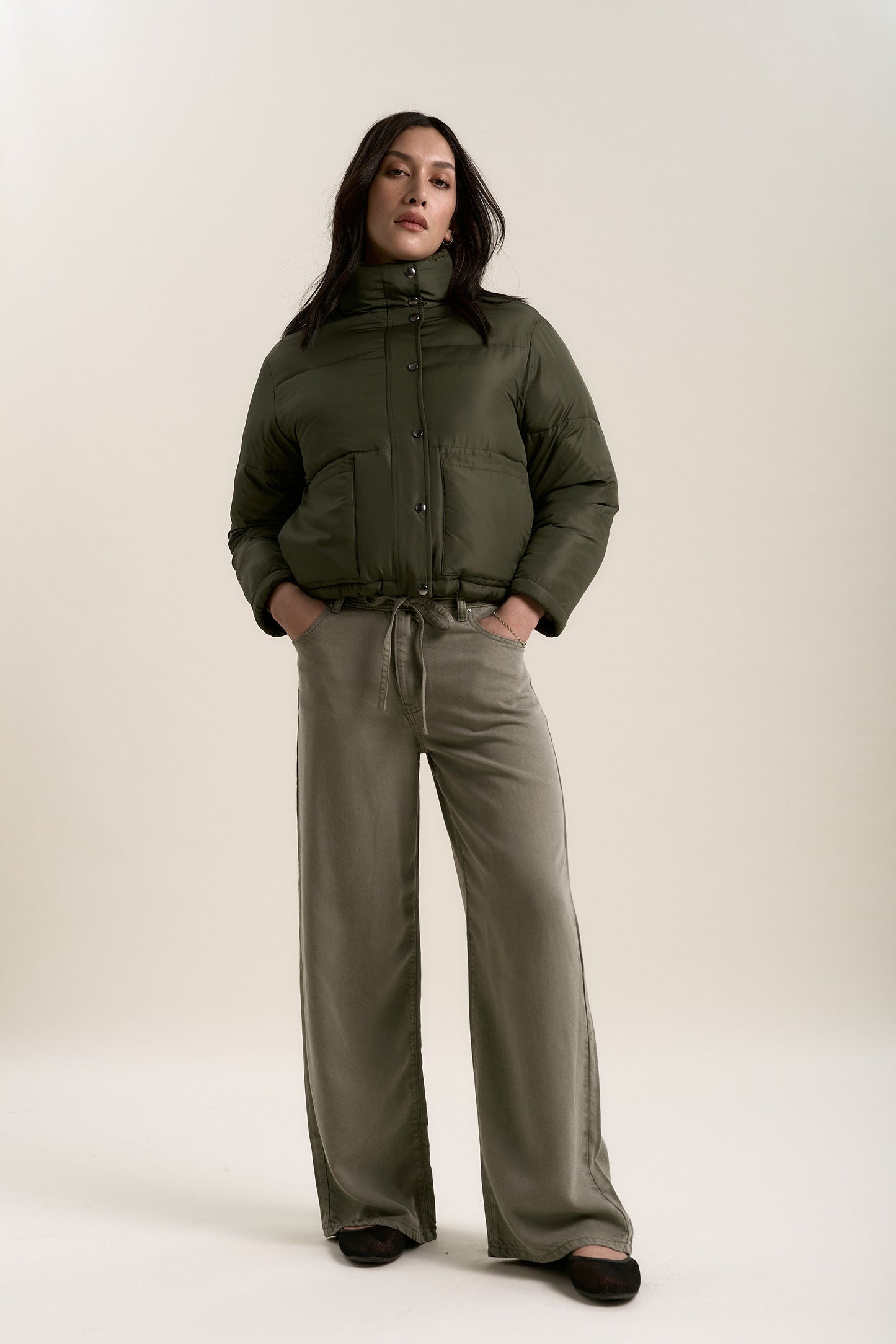 Elementary Reversible Puffer