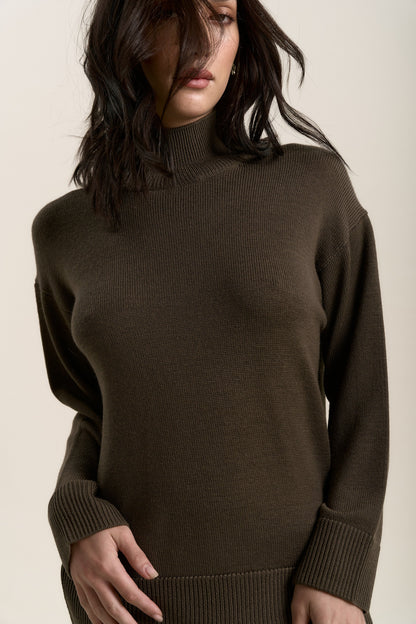 Elementary Knitted Funnel Neck