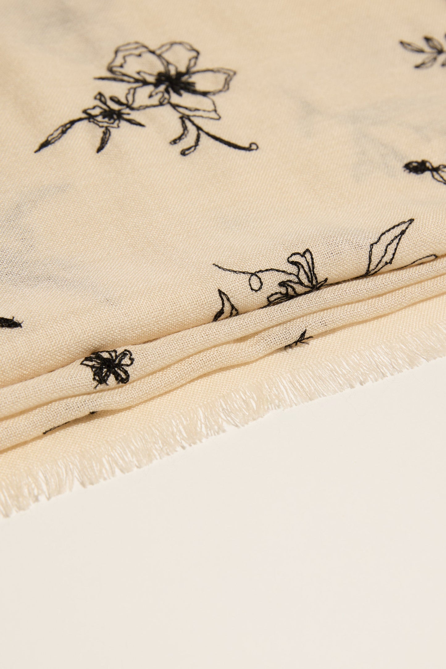 Tabitha Lightweight Scarf