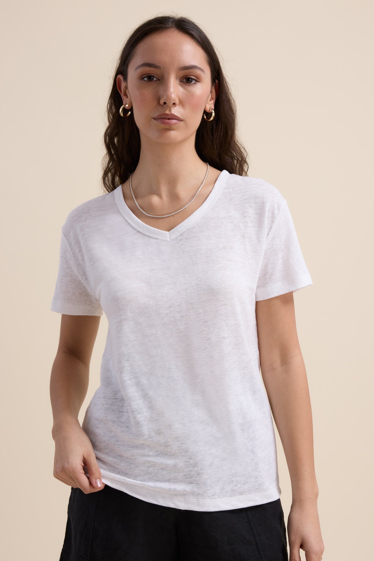 Elementary Linen V Neck Tee