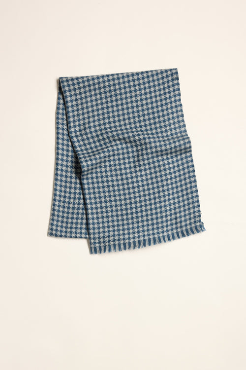 The Lightweight Wool Scarf