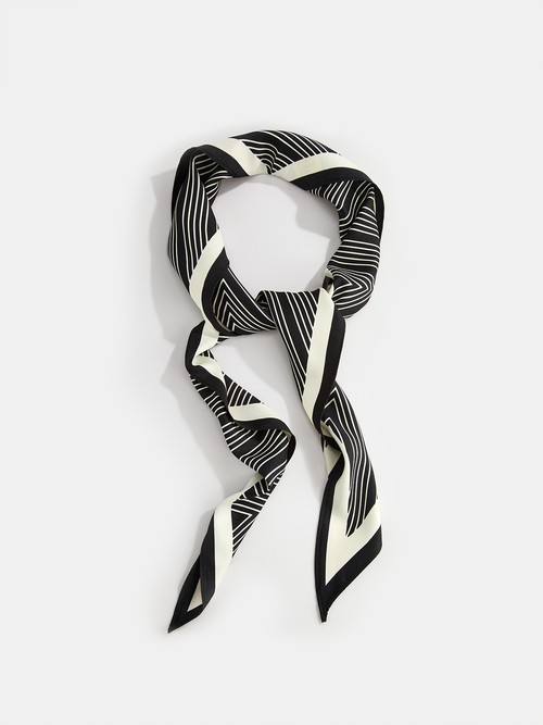 Geometric Striped Triangular Scarf