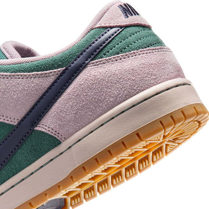 SB Dunk Low Pro - Mineral Slate/Dark Raisin